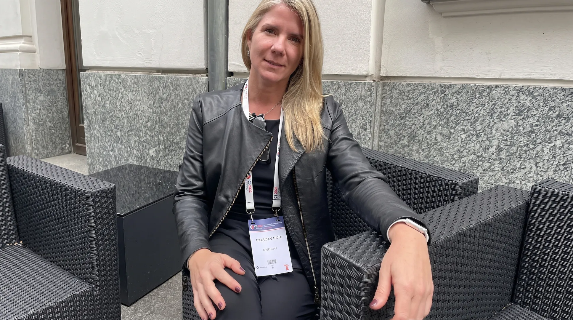 Adelaida García, médica especialidada  en Gginecología y Obstetricia. Realizó un Magíster en Salud Pública. Cursó una Subespecialidad en Uroginecología.